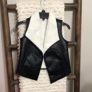 GB GIRLS Black Faux leather vest
